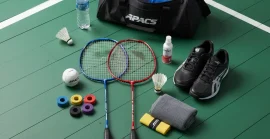 Isi Tas Badminton Anda